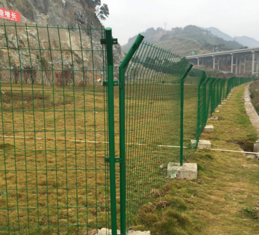 安徽公路護(hù)欄網(wǎng)，