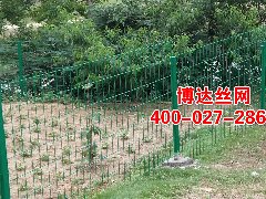 <b>武漢道路護(hù)欄?安裝有哪些規(guī)范標(biāo)準(zhǔn)？</b>