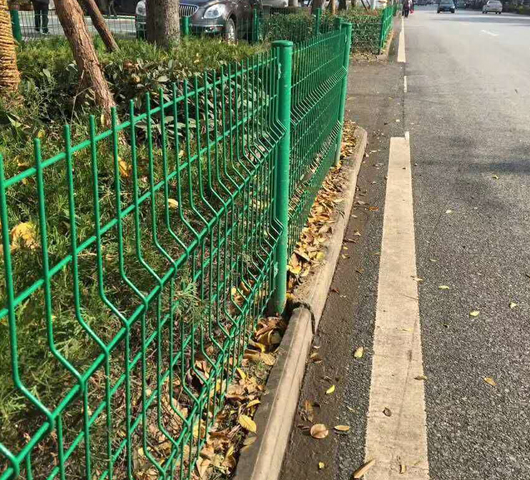 1590476638402250.jpg 市政花壇護(hù)欄-1 副本.jpg